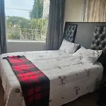 J And M Guesthouse