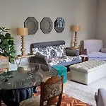 Q On First B&B