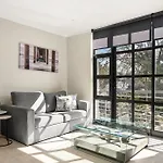 Easy Stay - The Galleries