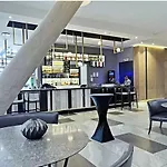 Stunning City View Apartment Sandton City