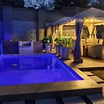 Bryanston Palms Accommodation