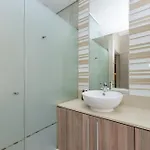 The Tyrwhitt Rosebank Apartments (Adults Only)