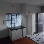 Guest House On Barnes