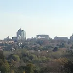 Sandown Estate Apartment
