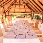 Toto\'S Guest House