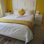 Cosmo Lodge