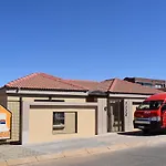 Vilakazi Backpackers
