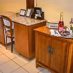 Elizabeth Manor Guest House