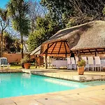 Toto\'S Guest House