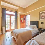 84 On 4Th Guest House