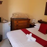 Ekuthuleni Guest House - Soweto