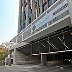 Sandton Apartment 15 West Road South