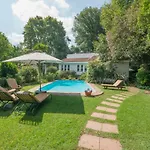 Garden Place Guest Houses