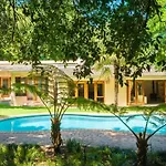 Noraclox River Club