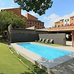 Lakeside Apartments
