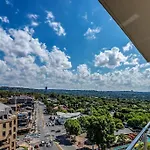 The Apex Rosebank - Building With Generator