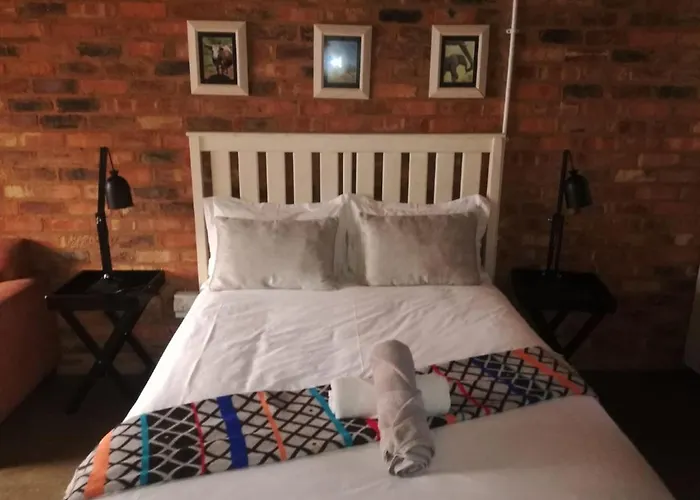 Maboneng Spacious Modern Apartment