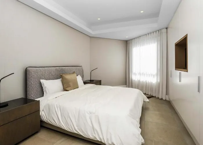 Remarkable 2-Bed Apartment In Johannesburg