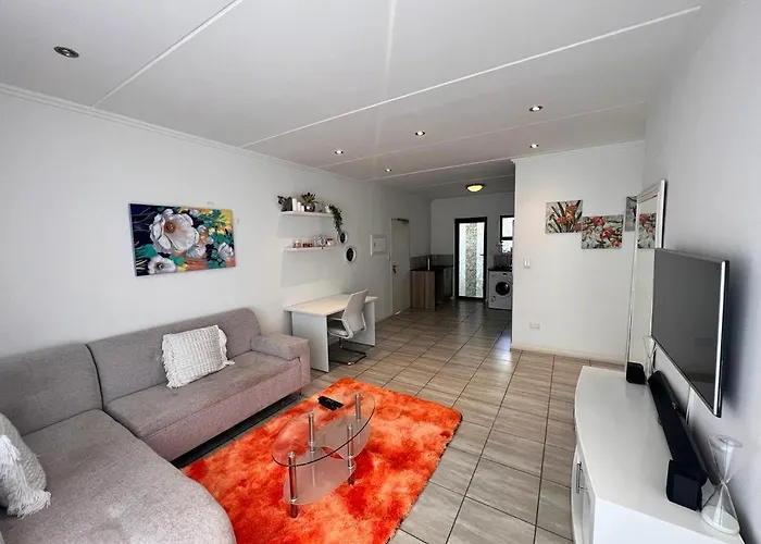 Contemporary Furnished 2 Bedroom, 2 Bathroom In The Heart Of Rivonia Sandton