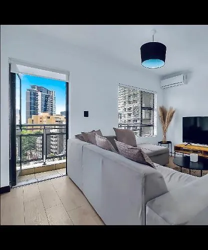 2 Bedroom 2 Bath Luxury - Sandton Cbd