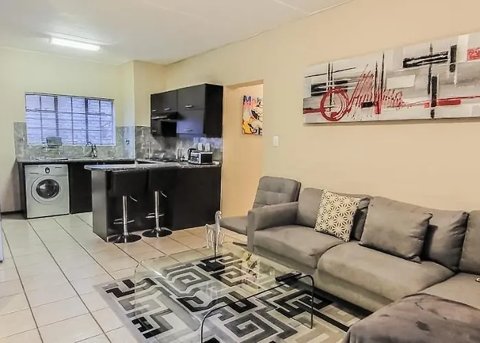 Banbury Estate Luxury Apartment