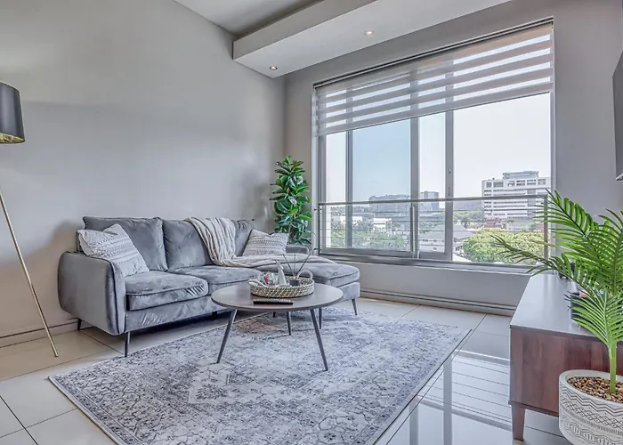 Luxurious One Bedroom Apartment - Capital On Park