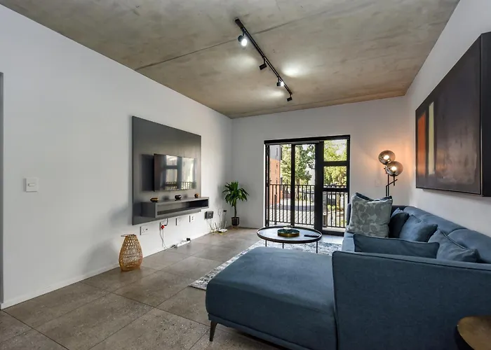 Cozy Hyde Park House Apartments