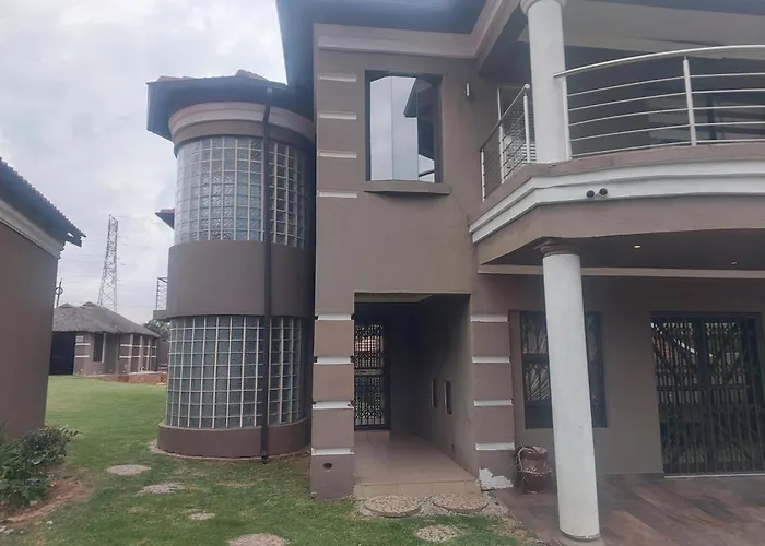 Ebuhleni Guest House