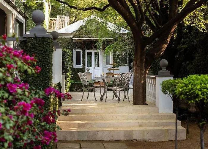 Le Manoir Boutique Estate