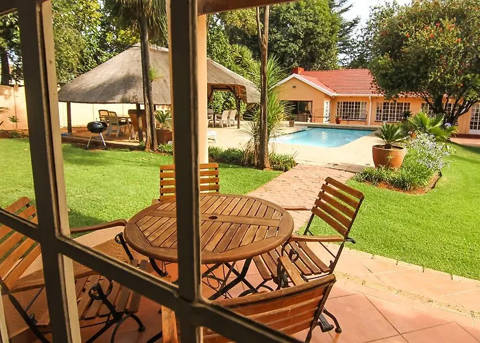 Toto\'S Guest House