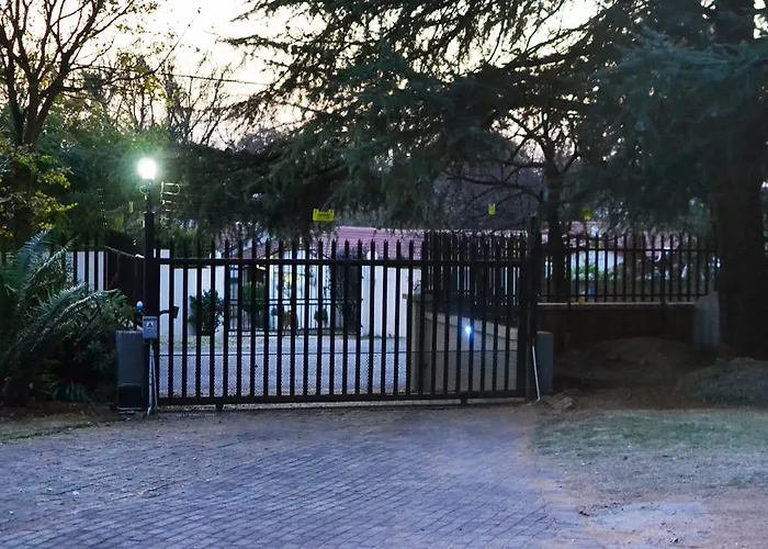 Alexander\'S House