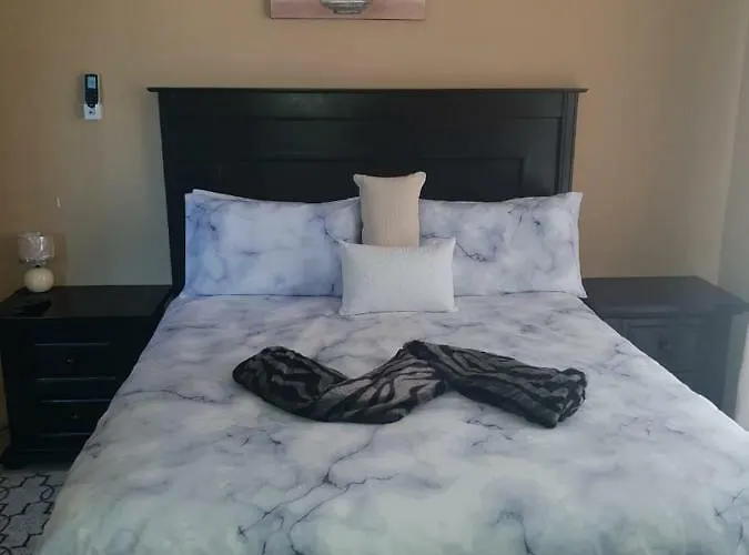 Fnt Guesthouse