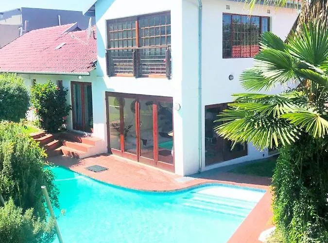 Mizizi House Of Sandton B & B
