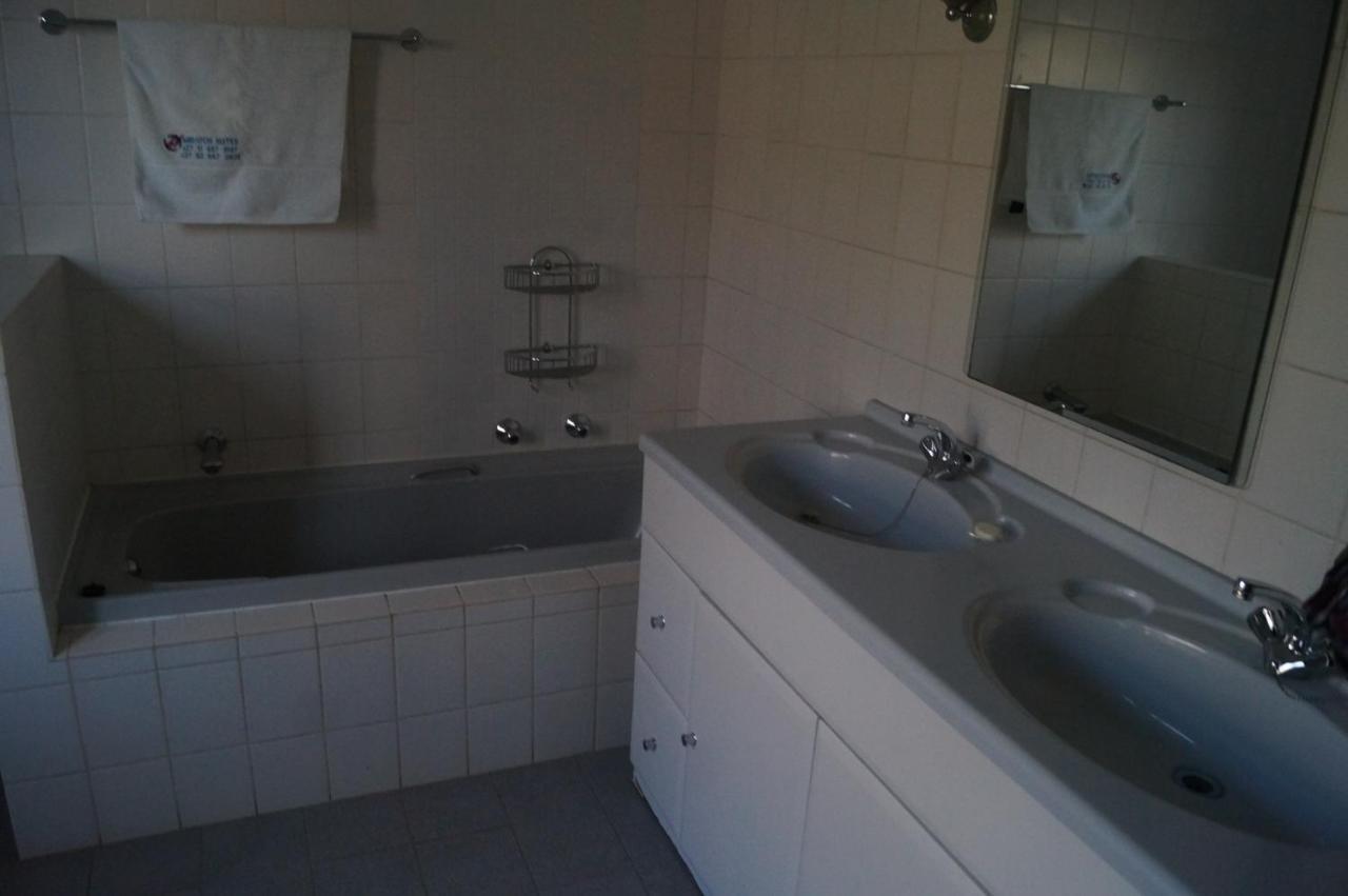 Bed & Breakfast Miraton Eastgate Suites Johannesburg