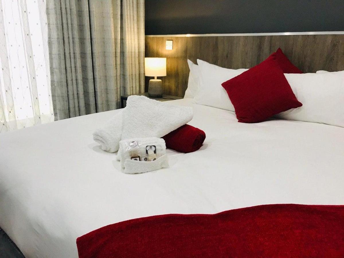 Hotel La Orchard 3*