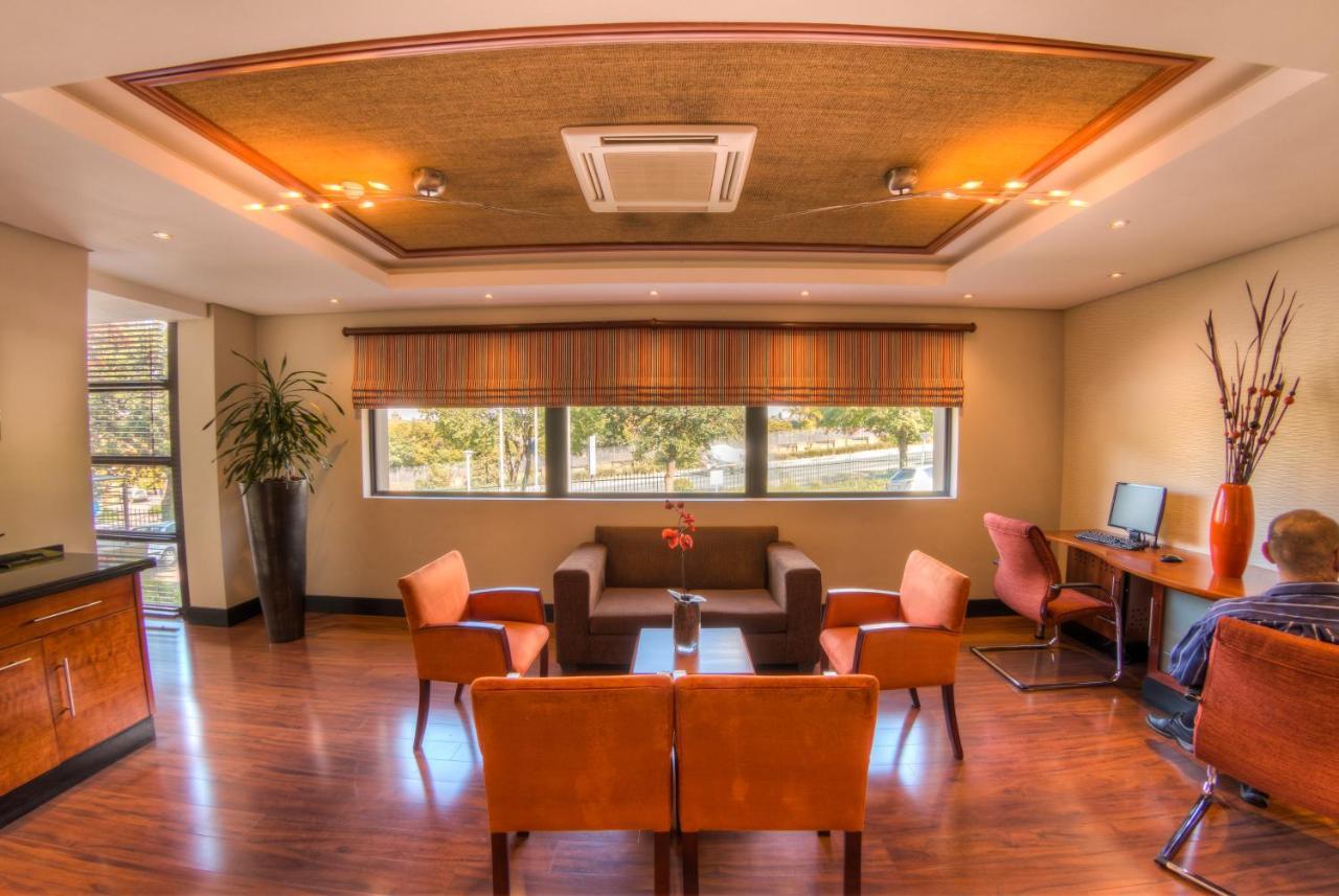 Hotel Sandton, Katherine Street Johannesburg