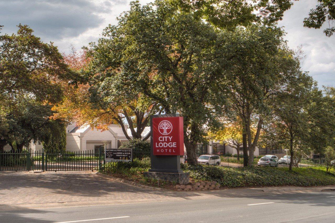 Sandton, Katherine Street