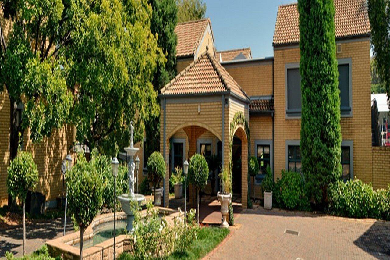Eastgate Hotel 4*