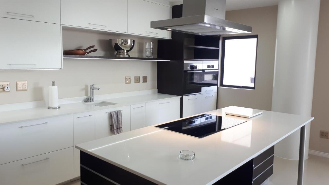 1804 Franklin 3-bed Penthouse With Rooftop Jacuzzi *