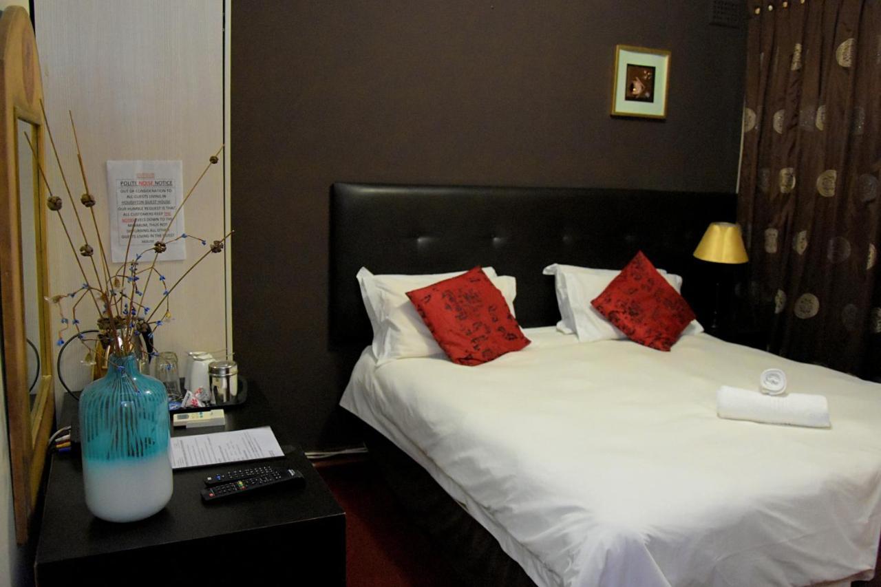 Houghton Guest house 4*