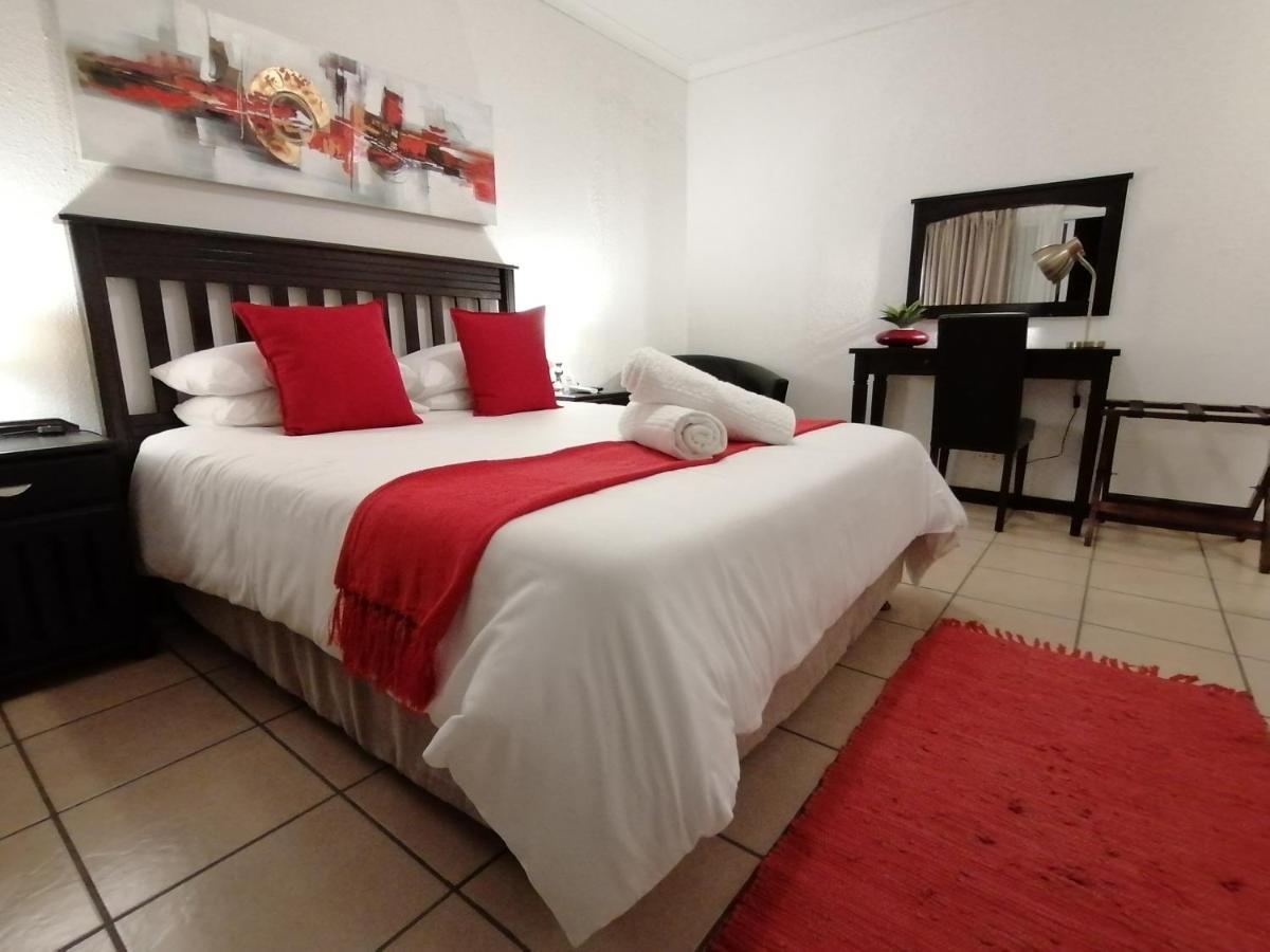 Bed & Breakfast Fourways *