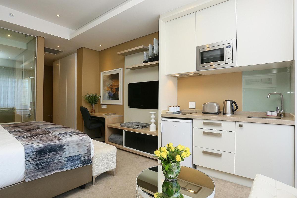 Aparthotel 305 Sandton Skye *