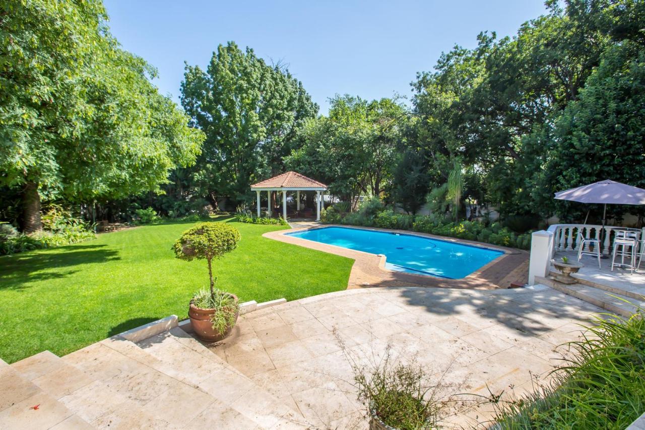 Riverclub Guest house
