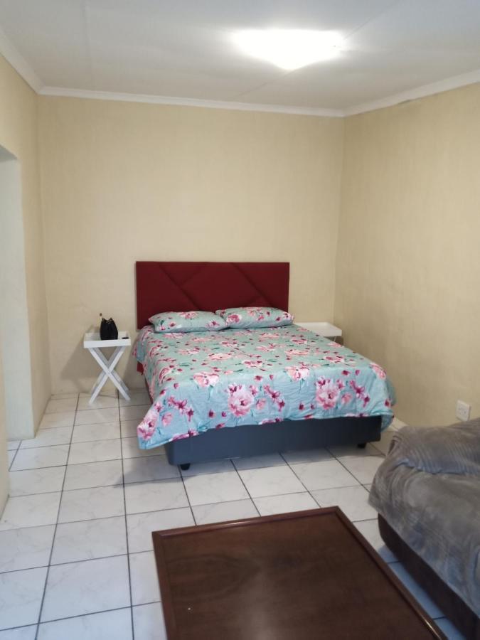 Hostel 59 On Eighth Johannesburg