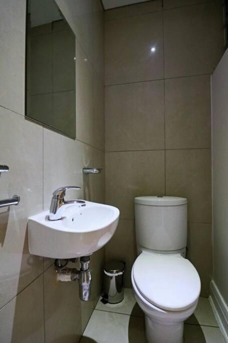 Hydro Executive Heart Of Sandton * Johannesburg