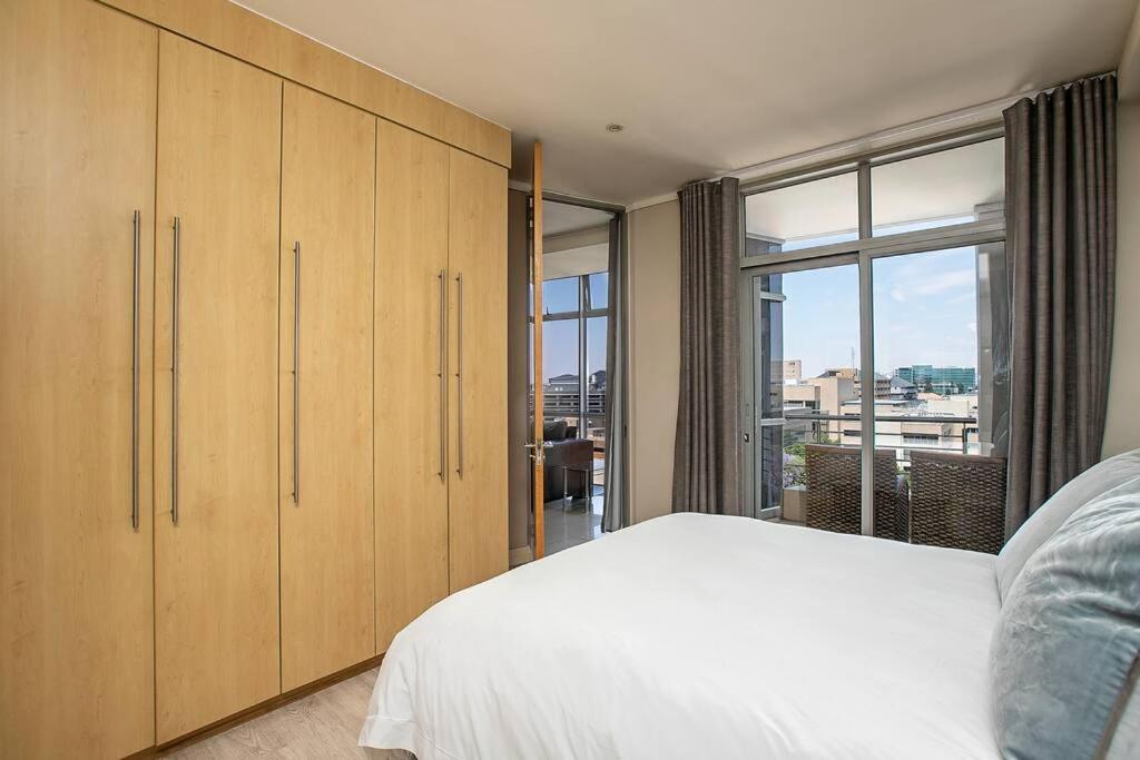 Apartment Hydro Sandton Executive Johannesburg