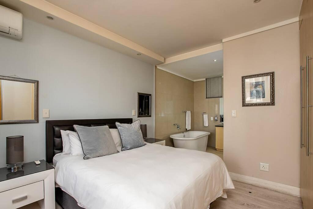Apartment Hydro Sandton Executive Johannesburg