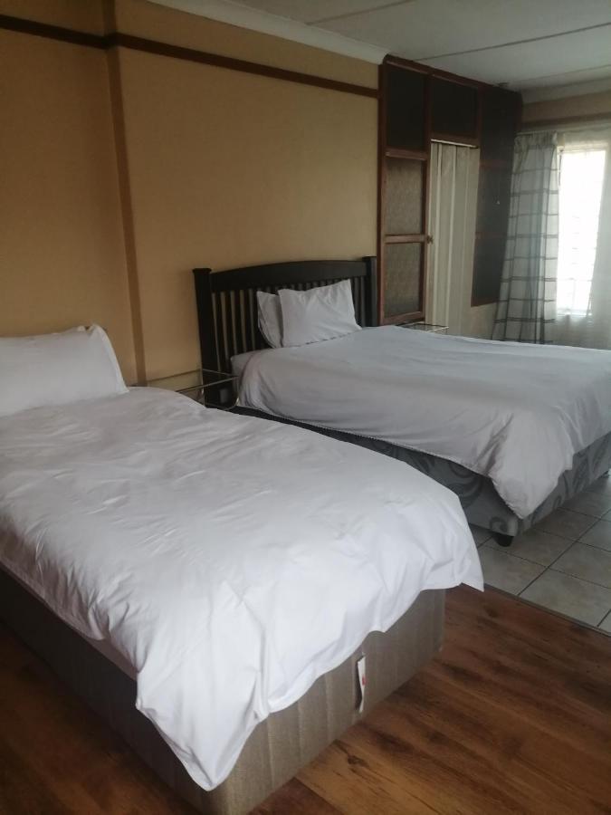 Naisar's Primrose,johannesburg * Johannesburg