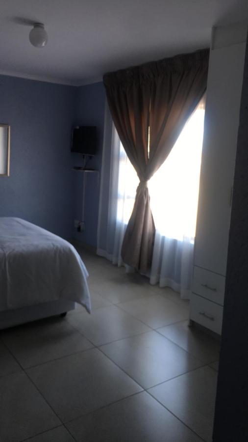 Dzuni Guest house Johannesburg