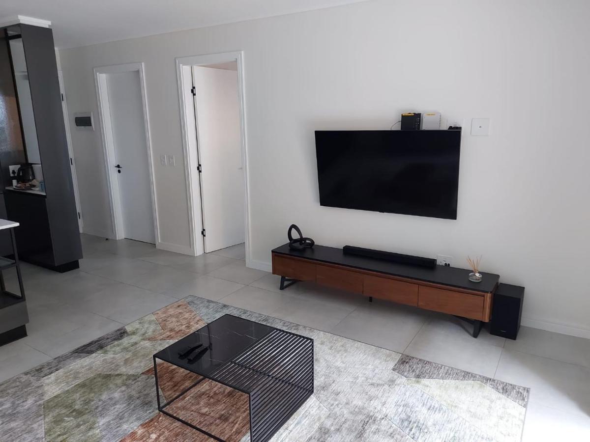 Executive Apartment *